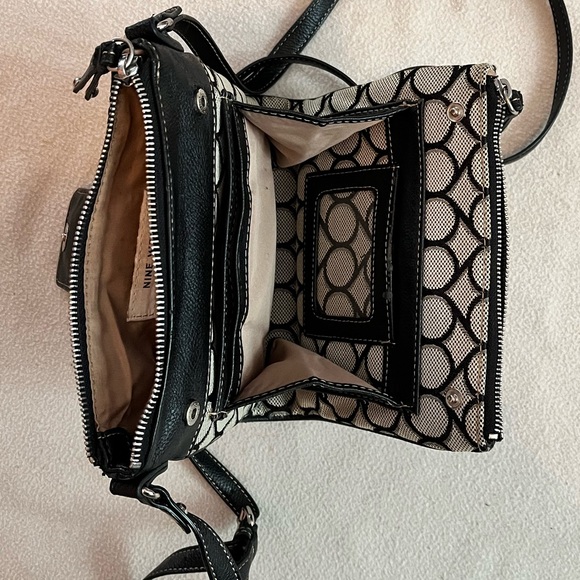 Nine West crossbody purse - Picture 4 of 8